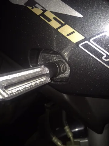 Suzuki SV650 led indicator spacer/retainer
