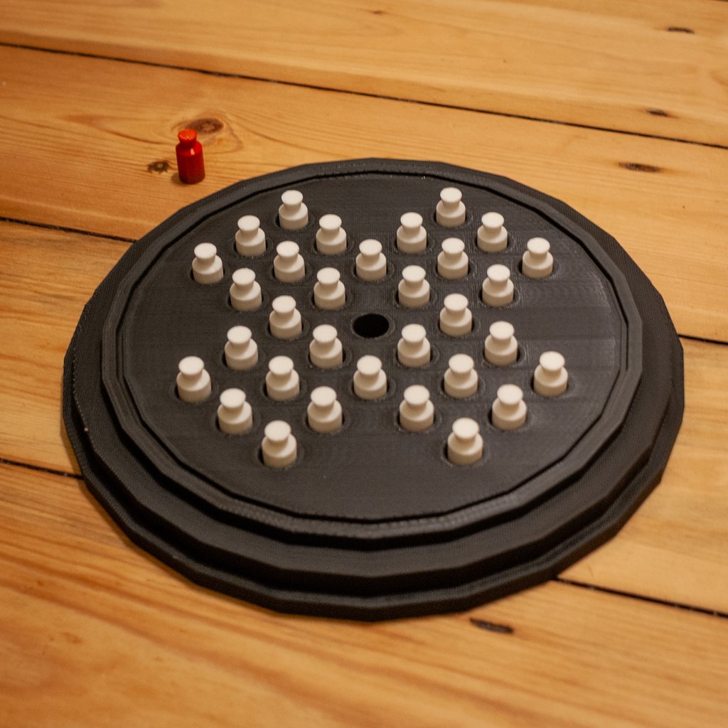 Miniatura 2 do modelo 3D Peg Solitaire