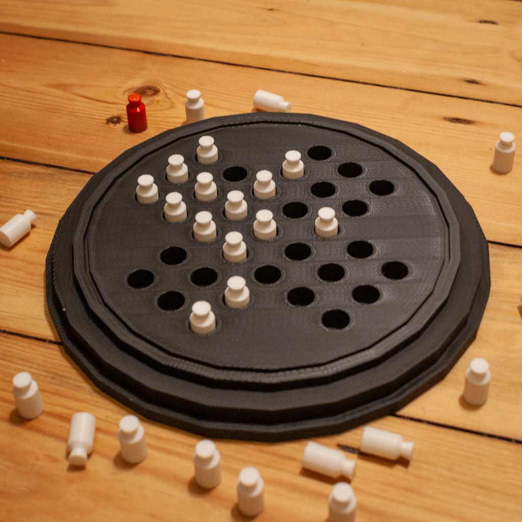 Miniatura 4 do modelo 3D Peg Solitaire
