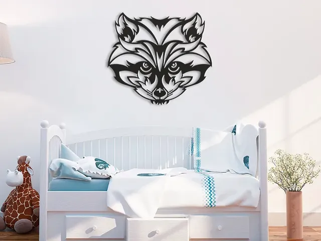 Symmetric raccoon