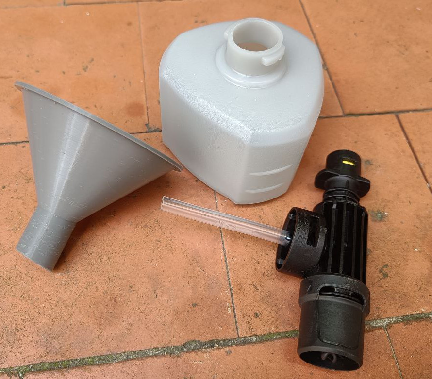 Funnel with Vent Tube for Detergent Tank – Fits Kärcher K4 (Customizable)