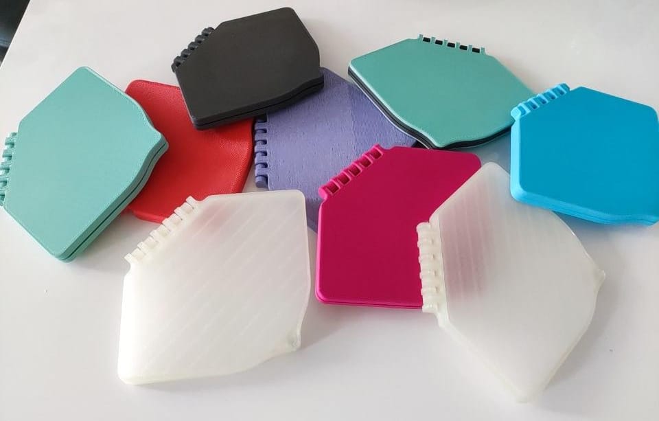 Travel cover for face mask