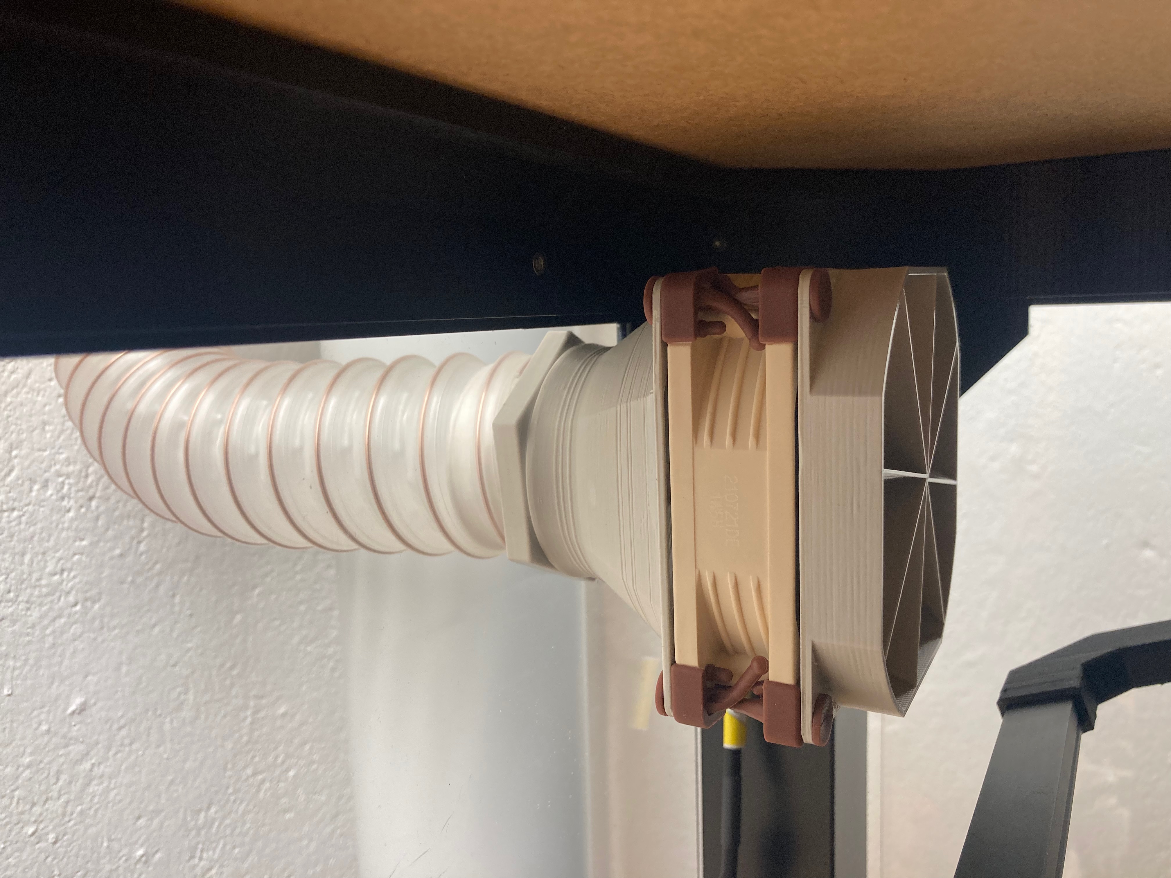 Enclosure fan ventilation (Ikea Lack) for a 92 mm fan with static pressure enhancer (axial compressor)