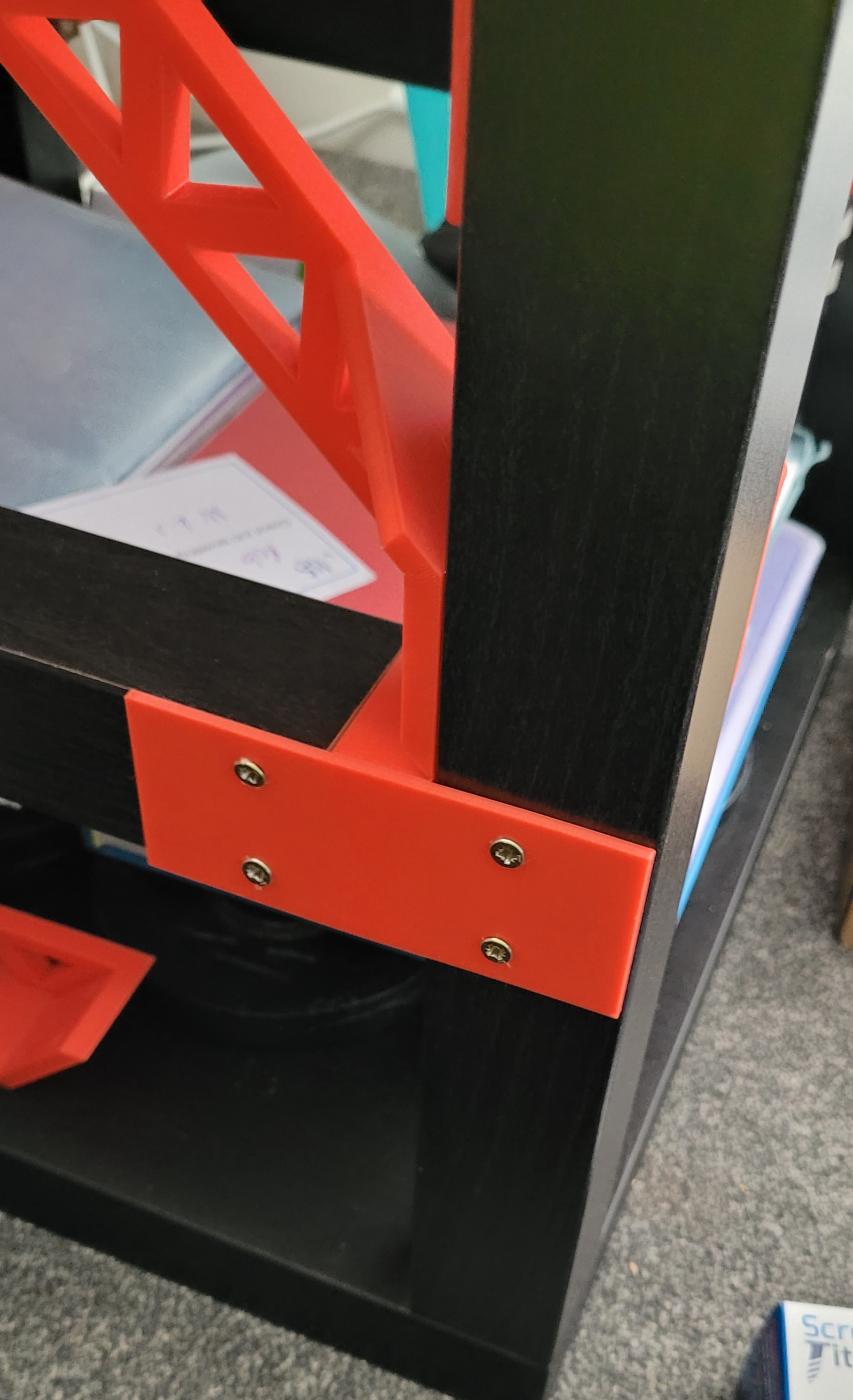 A single face bracket for the Ikea Lack Table.
