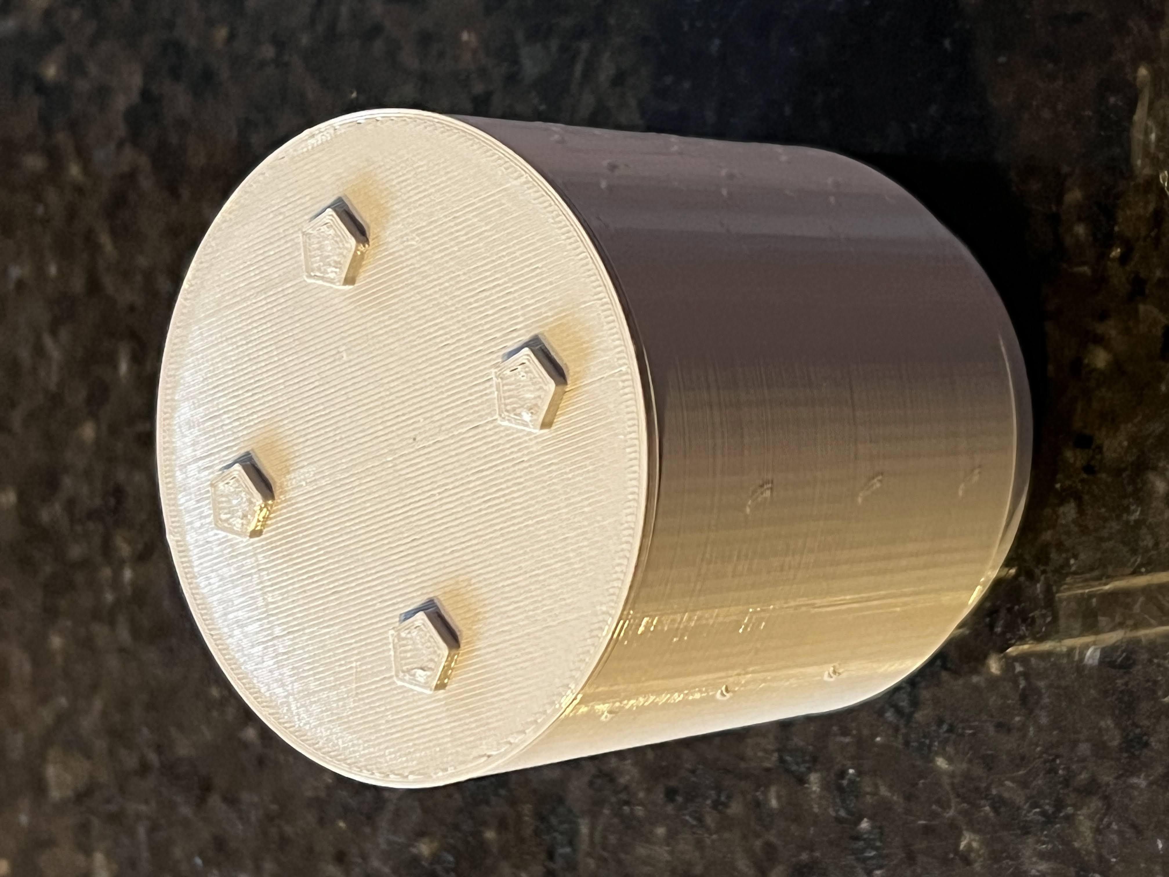 Miniatura 4 do modelo 3D Large Cup Holder Adapter
