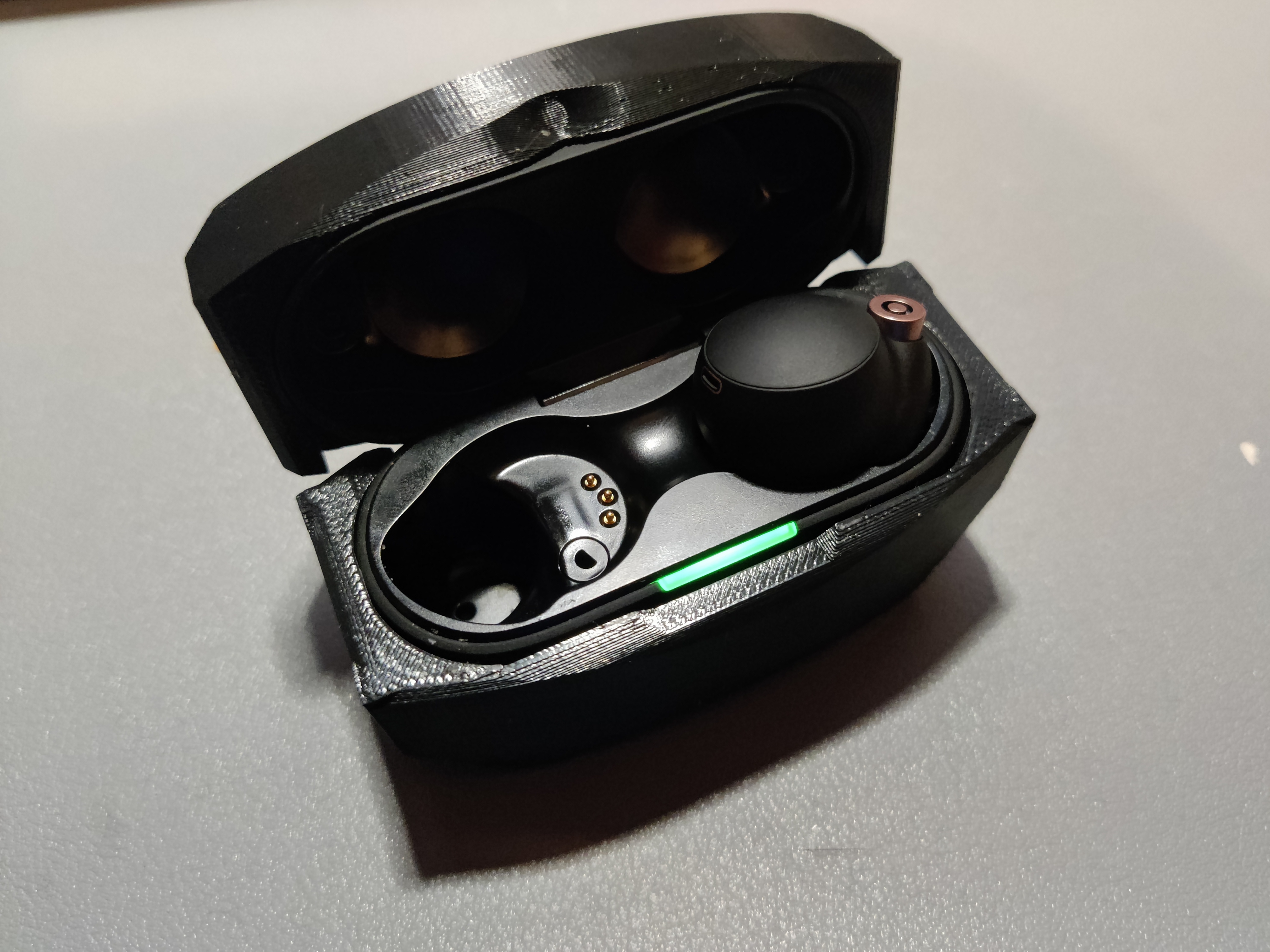 3D printable protective case compatible with WF-1000XM4 earbuds