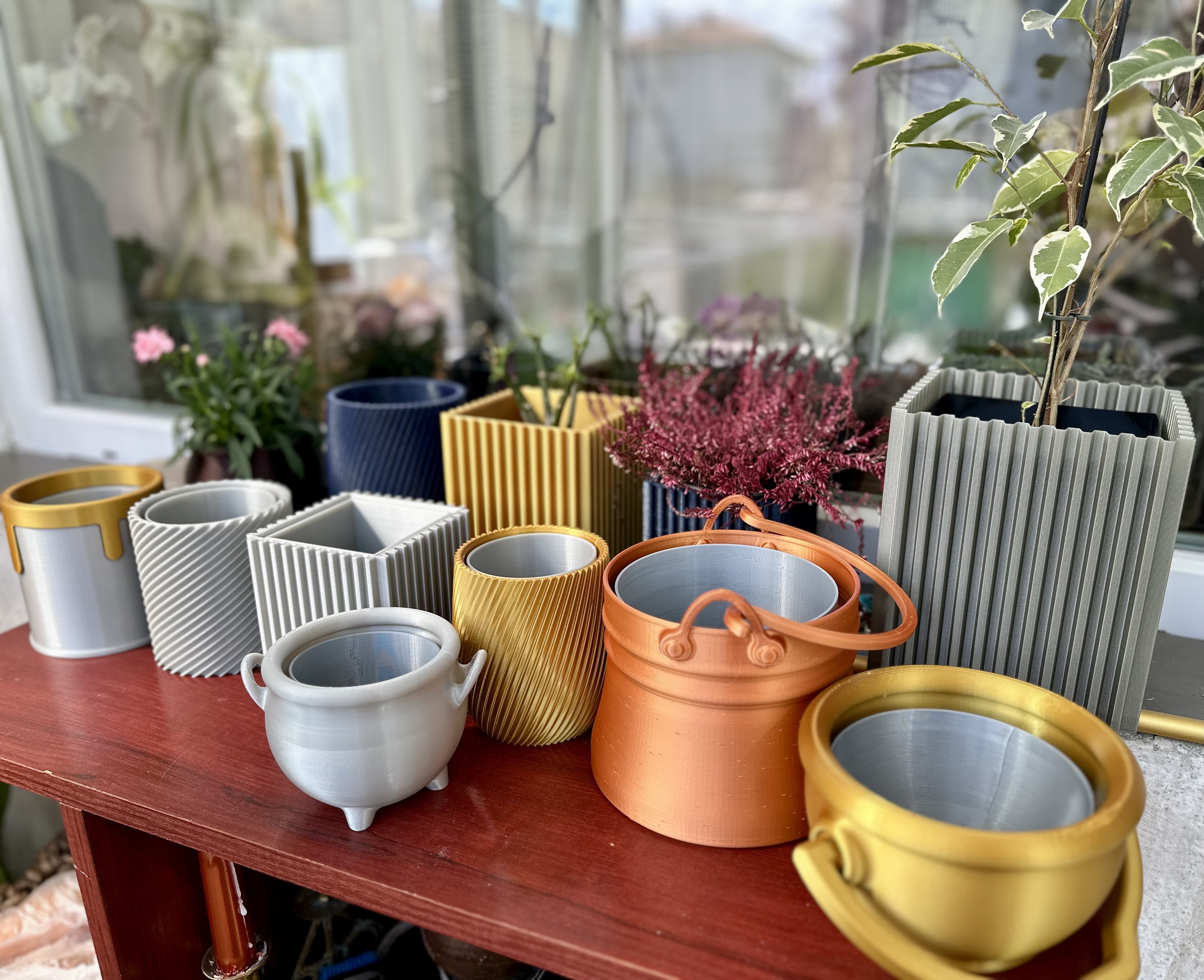 Cauldron plants pot — thumbnail 4