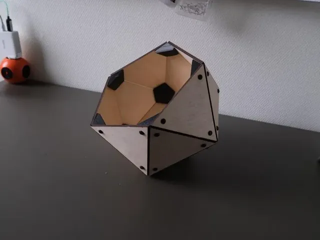 Triangle connectors