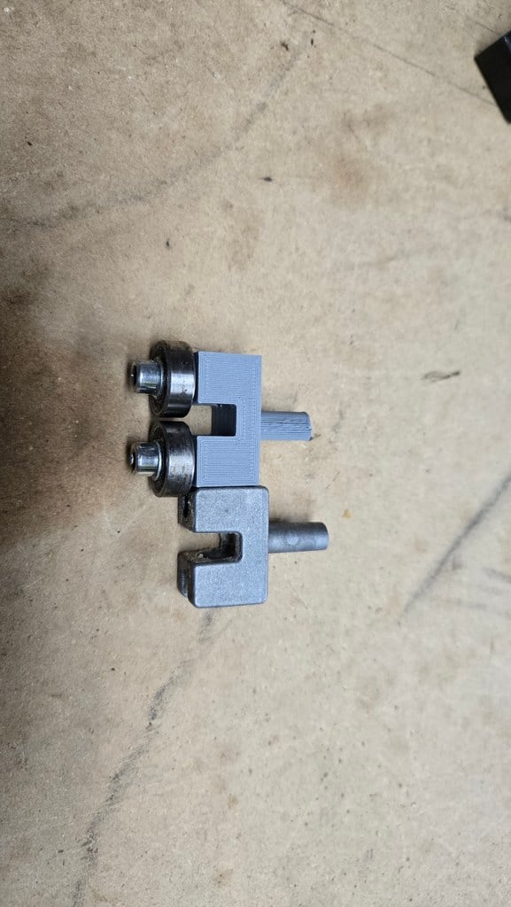 Mastercraft Bandsaw Lower Guide Bearing bracket.