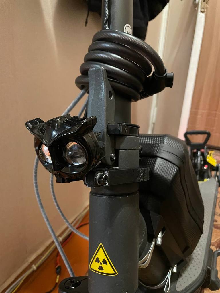 Ninebot Max Arctic or Sova light holder