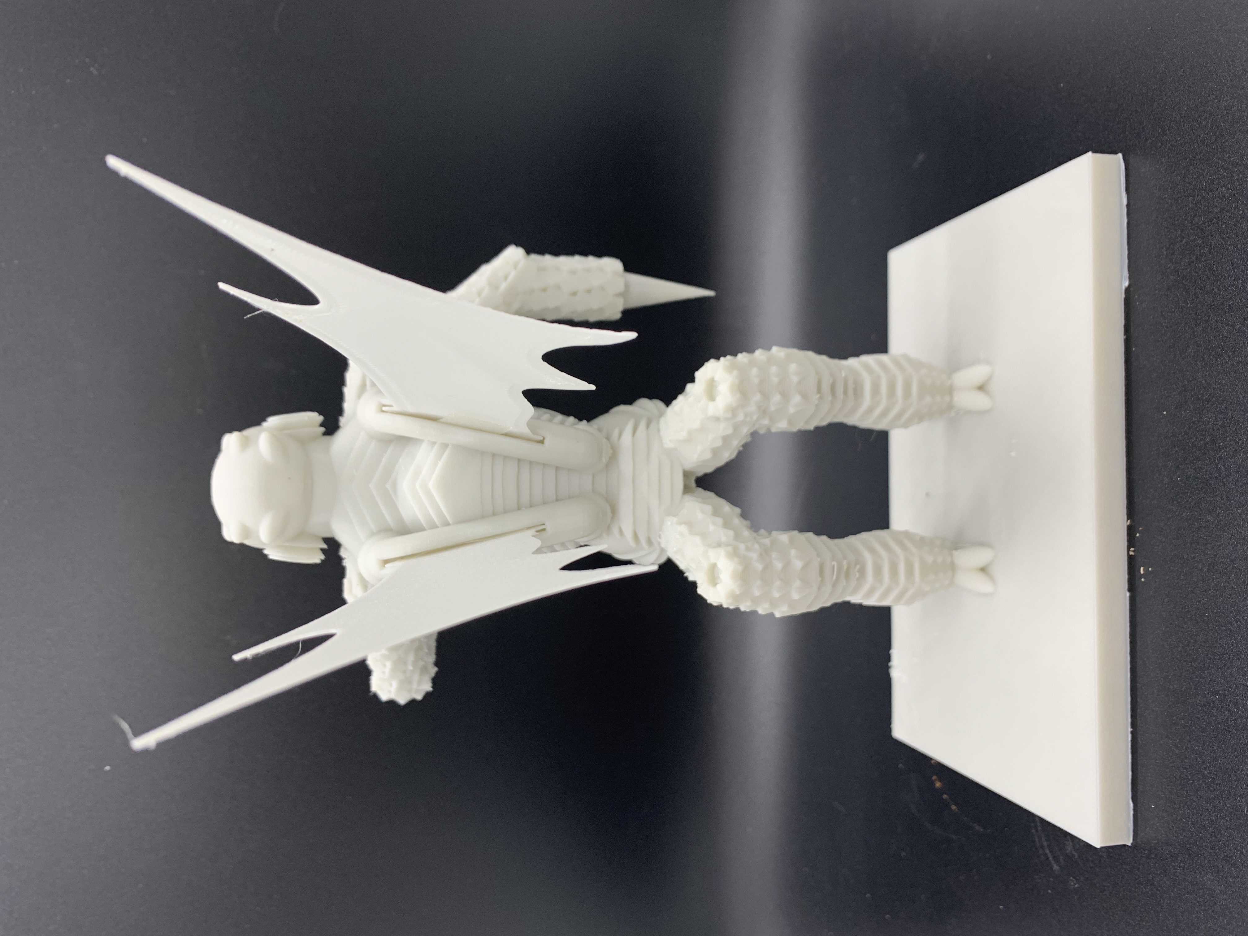 DRU the genetically engineered Alien statue — miniatura 11