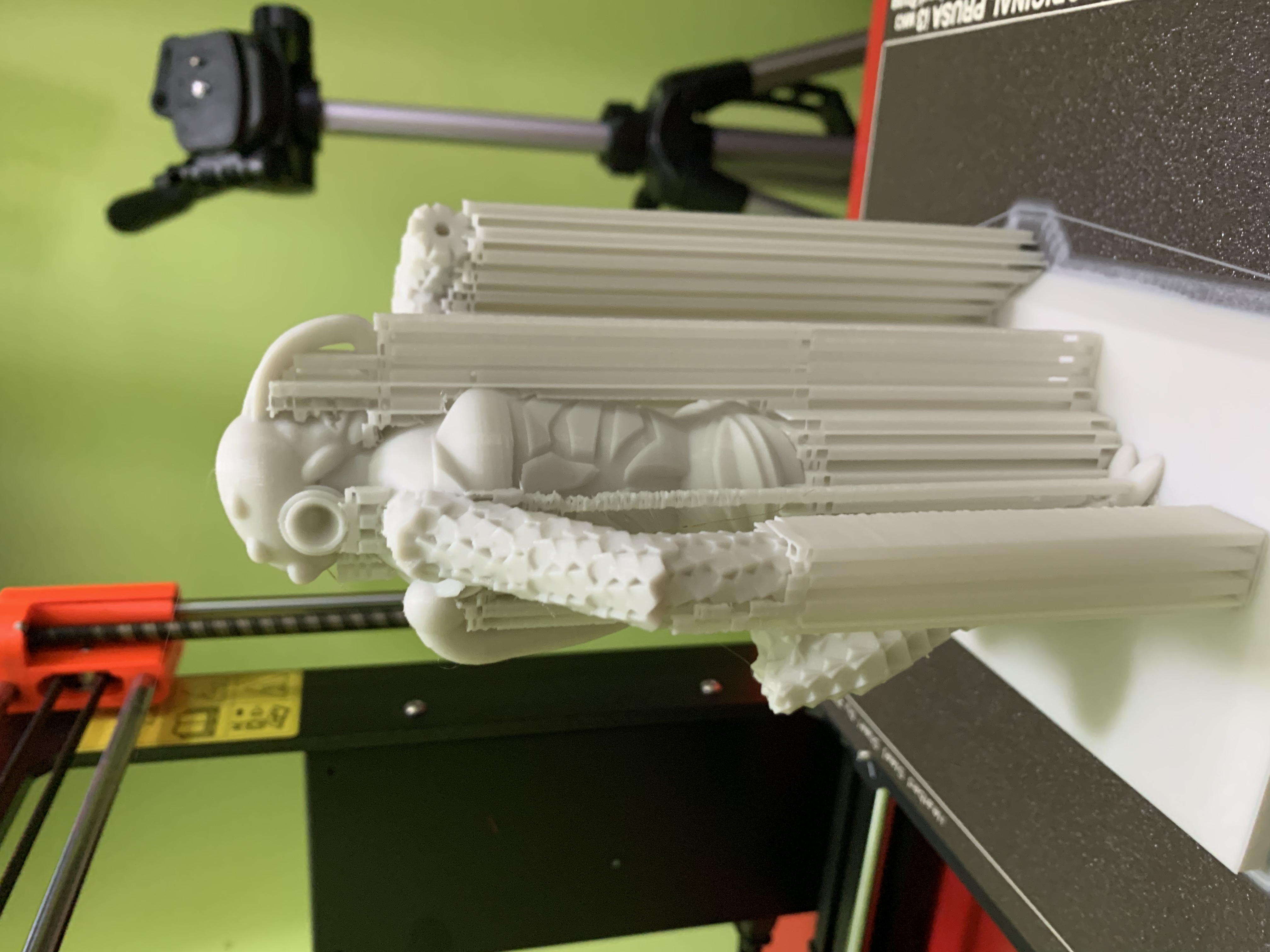 DRU the genetically engineered Alien statue — miniatura 17
