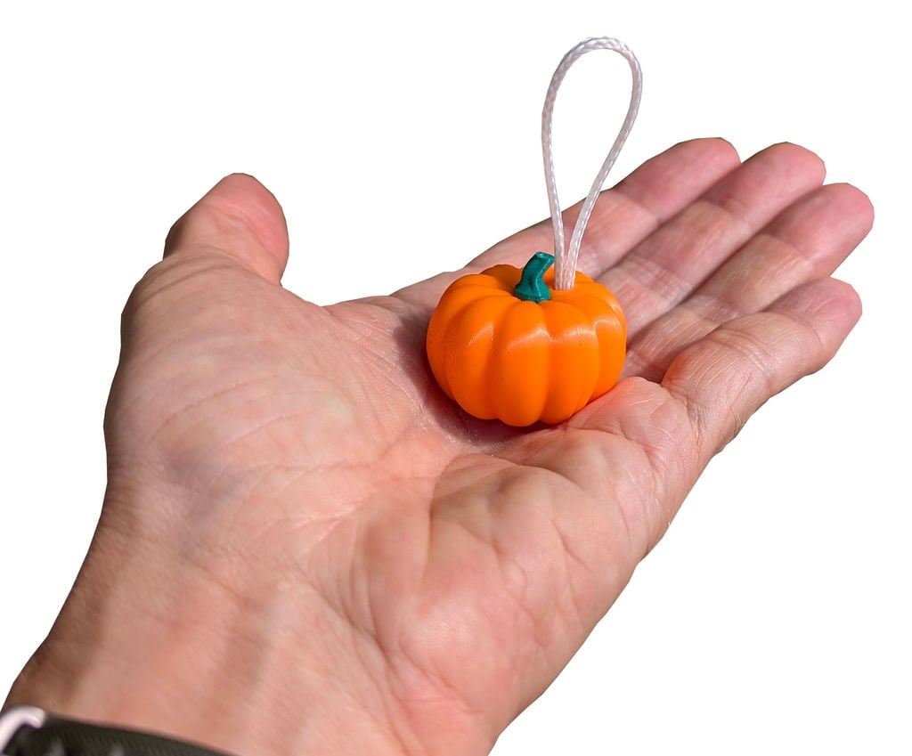 Pumpkin keychain — thumbnail 2