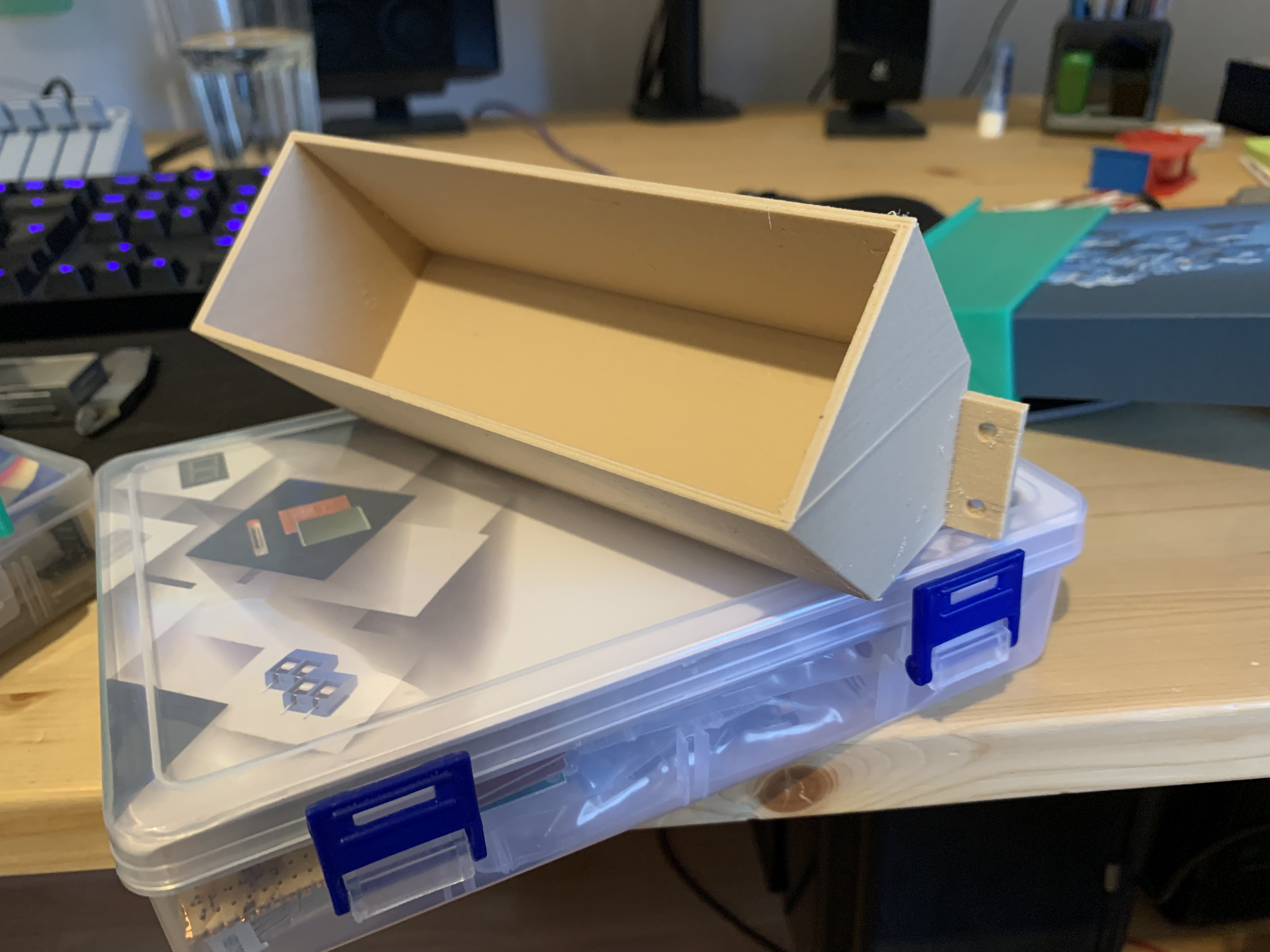 Miniatura 2 do modelo 3D Customizable Box Holder