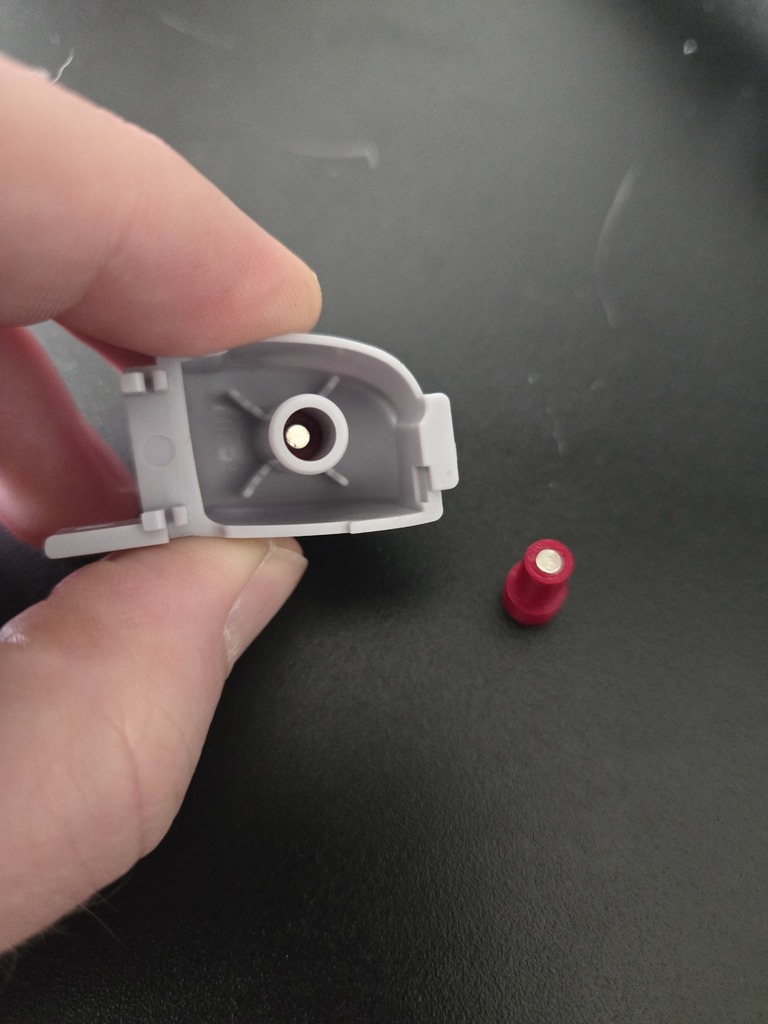 Miniatura 4 do modelo 3D Gamecube Controller Trigger Plug with Magnets