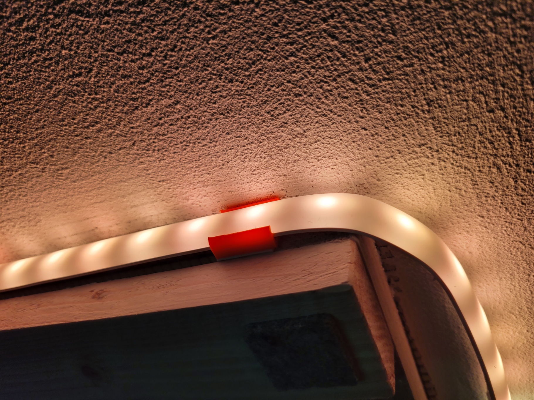 Mount for Philips Hue Gradient Ambience Lightstrip