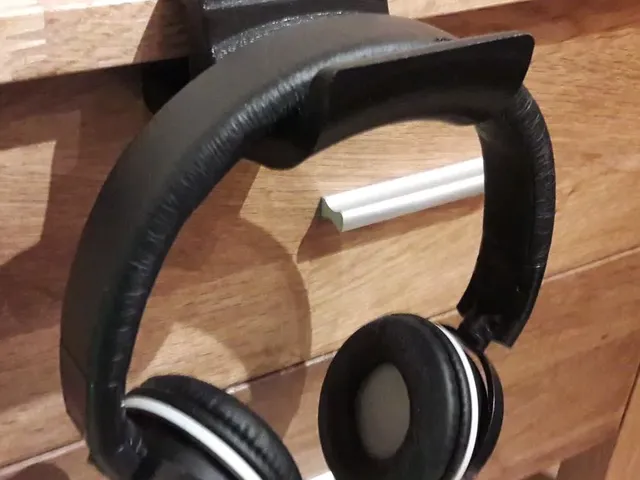 Headphone Holder