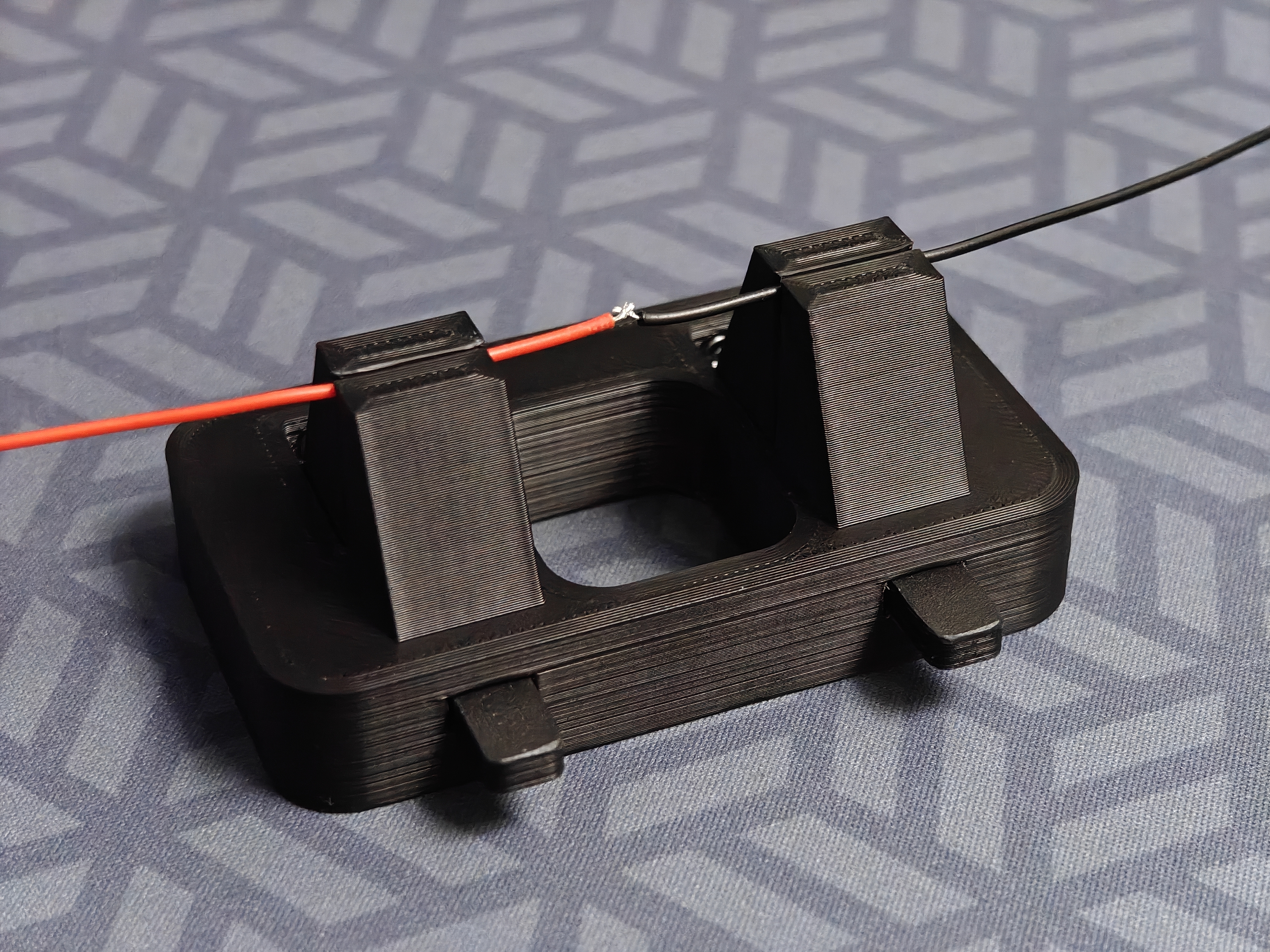 Wire soldering clamp — miniatura 2