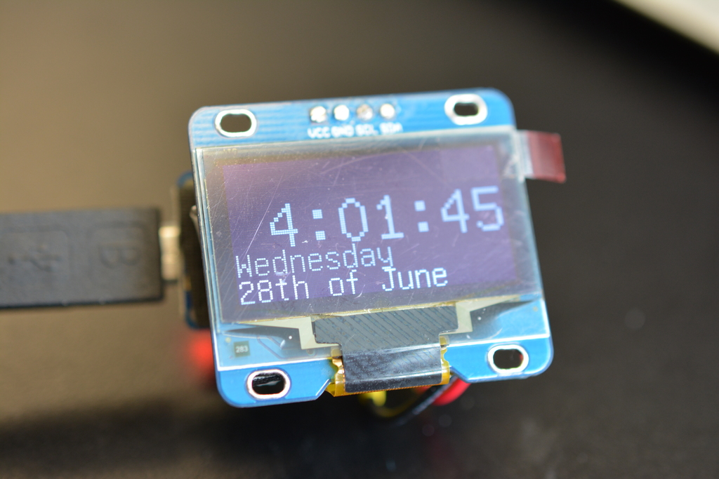 Miniatura 5 do modelo 3D Small Cube Clock