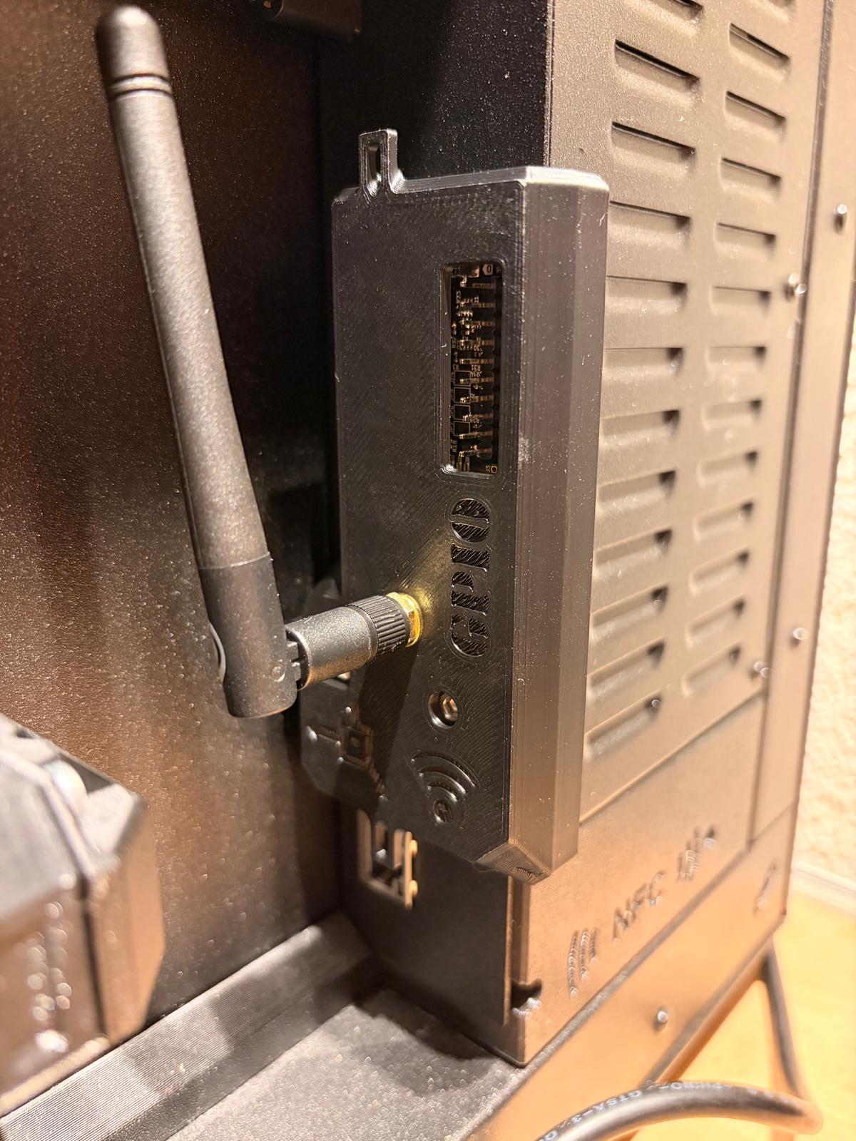 Prusa Core One Wifi and GPIO Hackerbaord Cover: Remix with zip tie loops and Antennamount