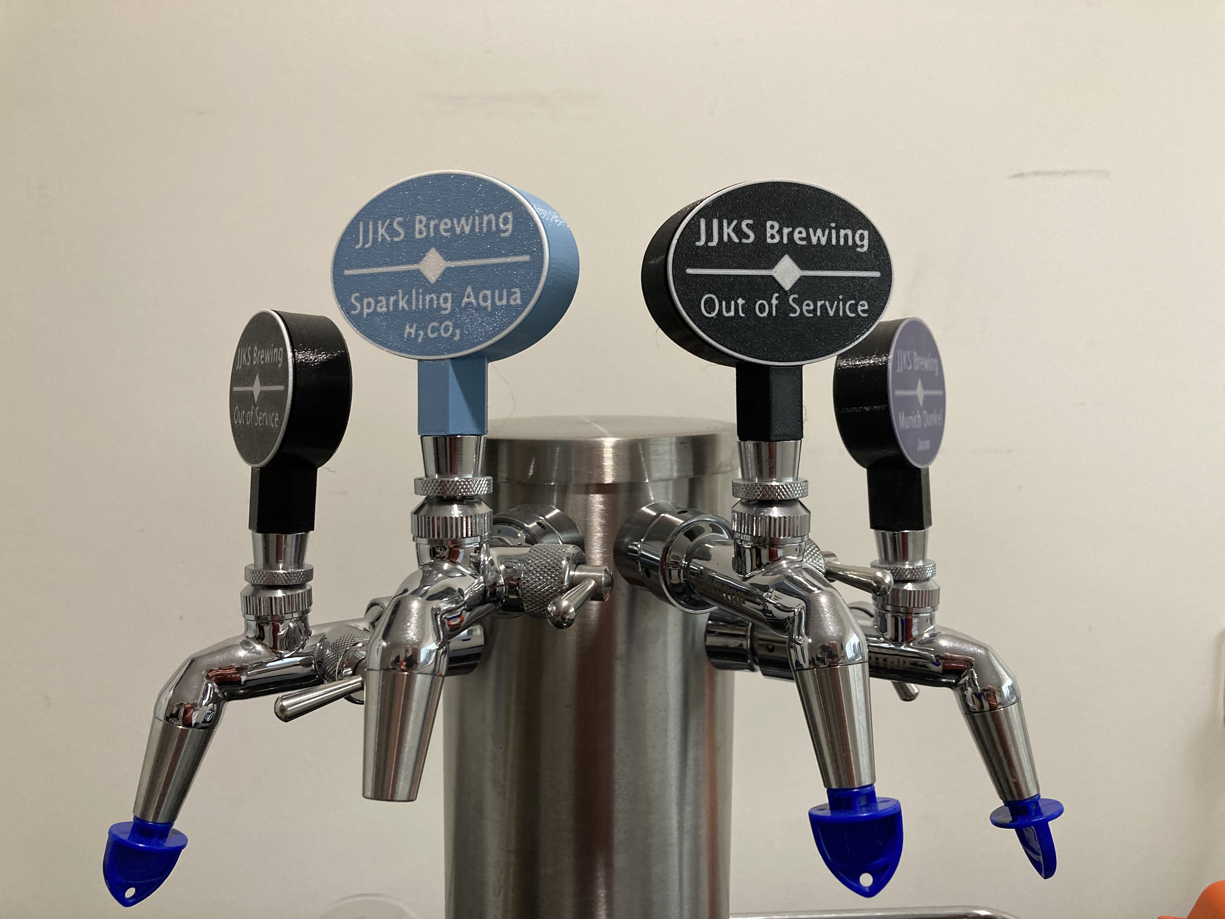 Modular beer taps - snap in magnetic faces