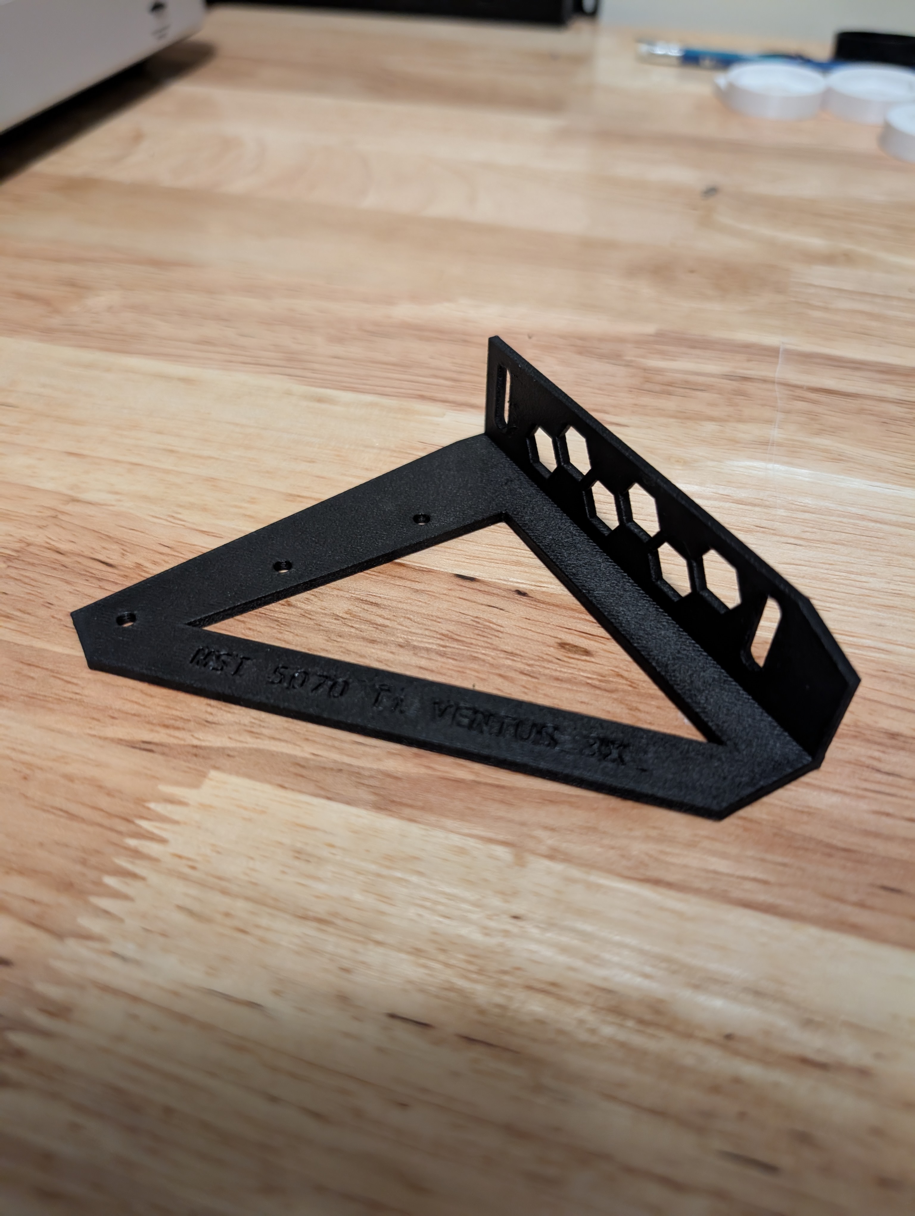 MSI RTX 5070 Ti Ventus 3X - Support for Antec P10 Flux / P10C
