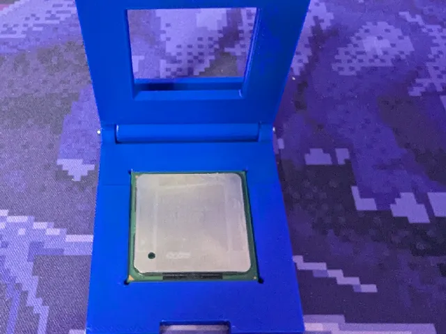 LTT CPU Case PGA478