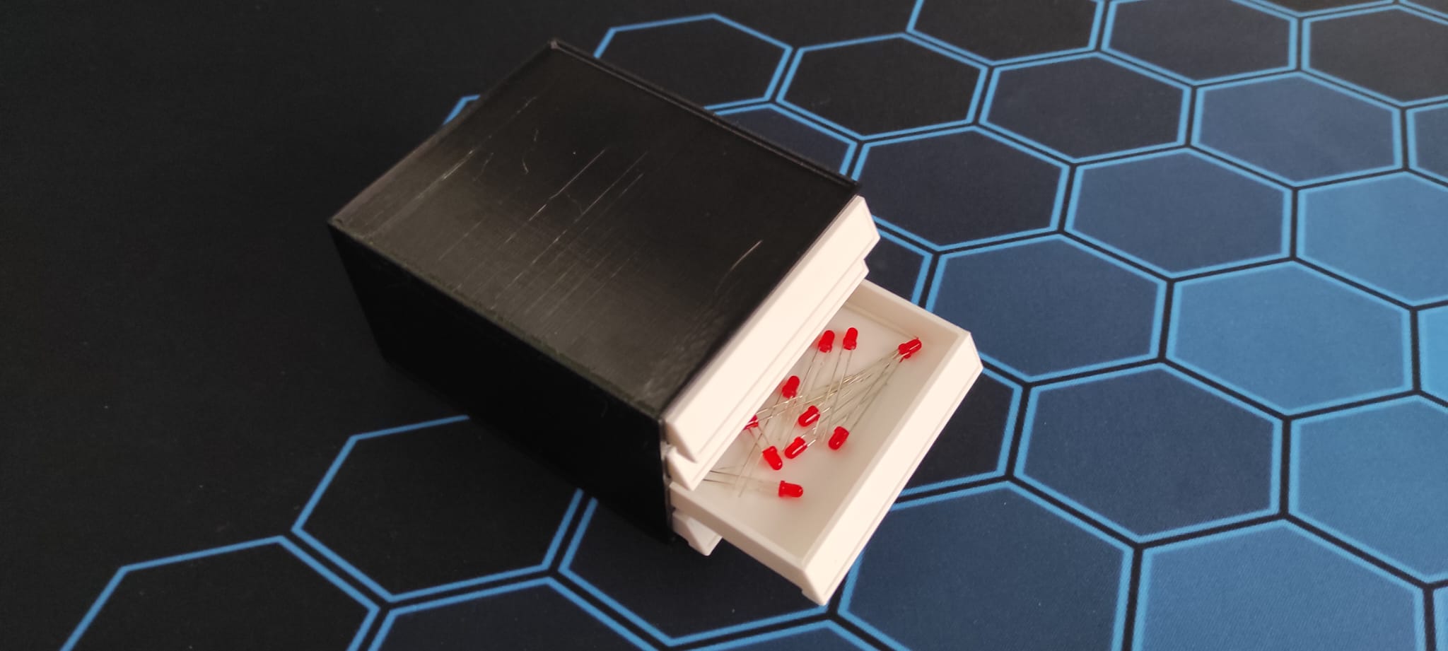 Electronic Components Organizer: Stackable Drawer Unit — thumbnail 4