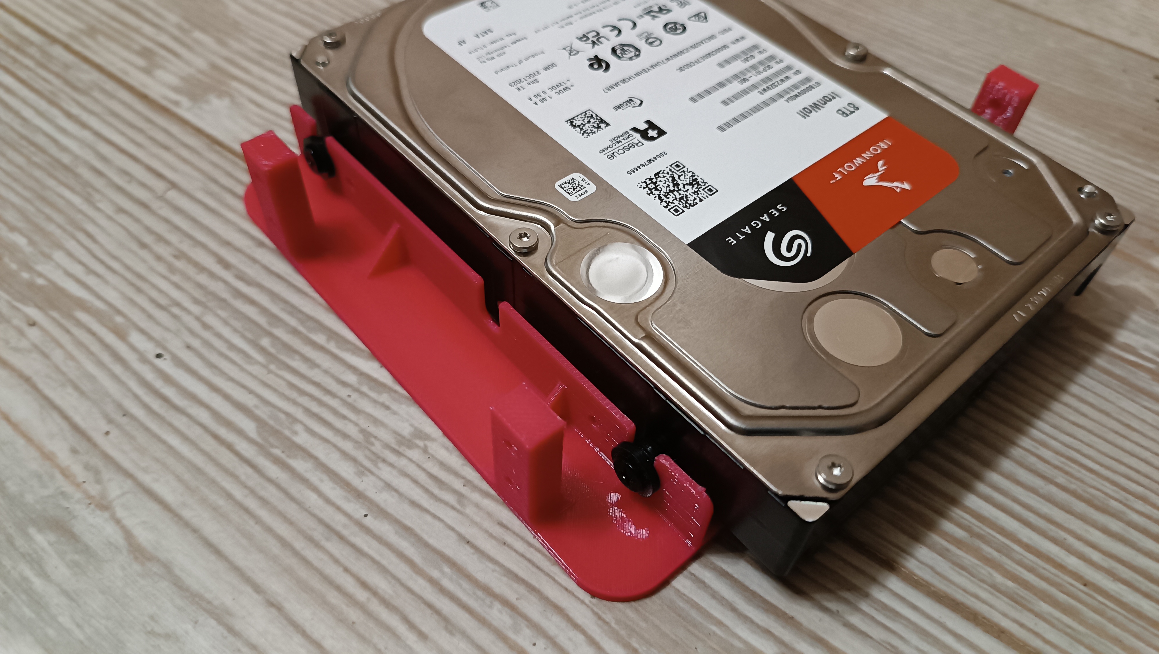 3.5" to 5.25" HDD silencer bracket
