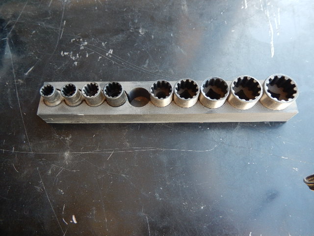 spline socket holder (metric) 3D model by build everything