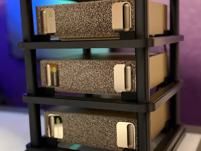 SparkStack — stackable rack for the NVIDIA DGX Spark (1–4 machines)