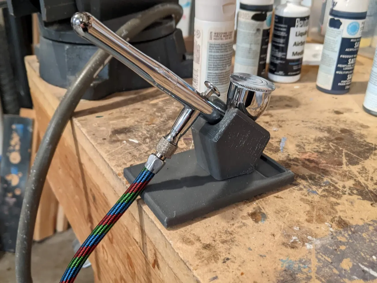 Airbrush Holder - Iwata Revolution CR (and others) by jurassic73, Download  free STL model