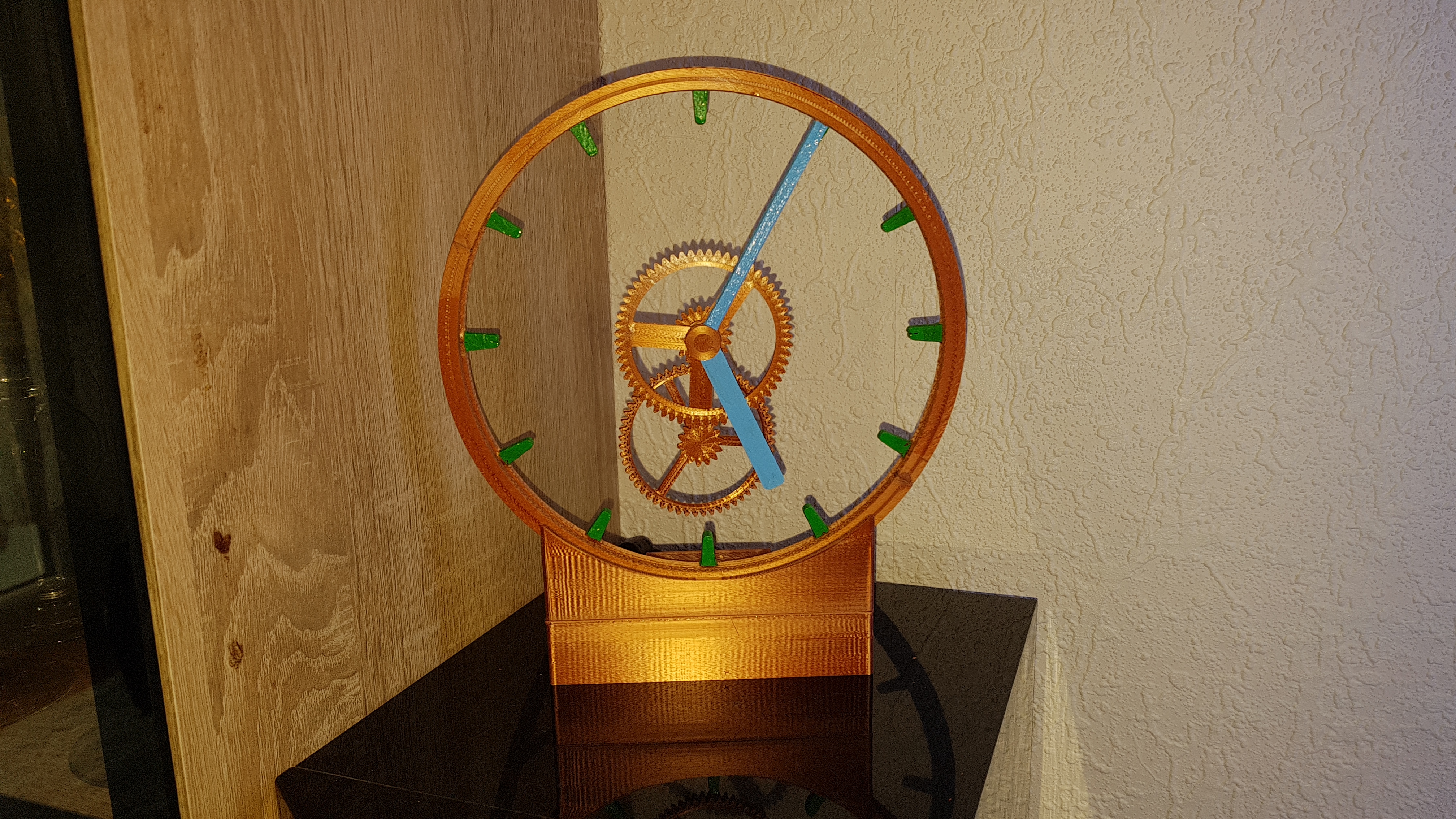 Hollow Clock Remix uses Internet Time with ESP8266