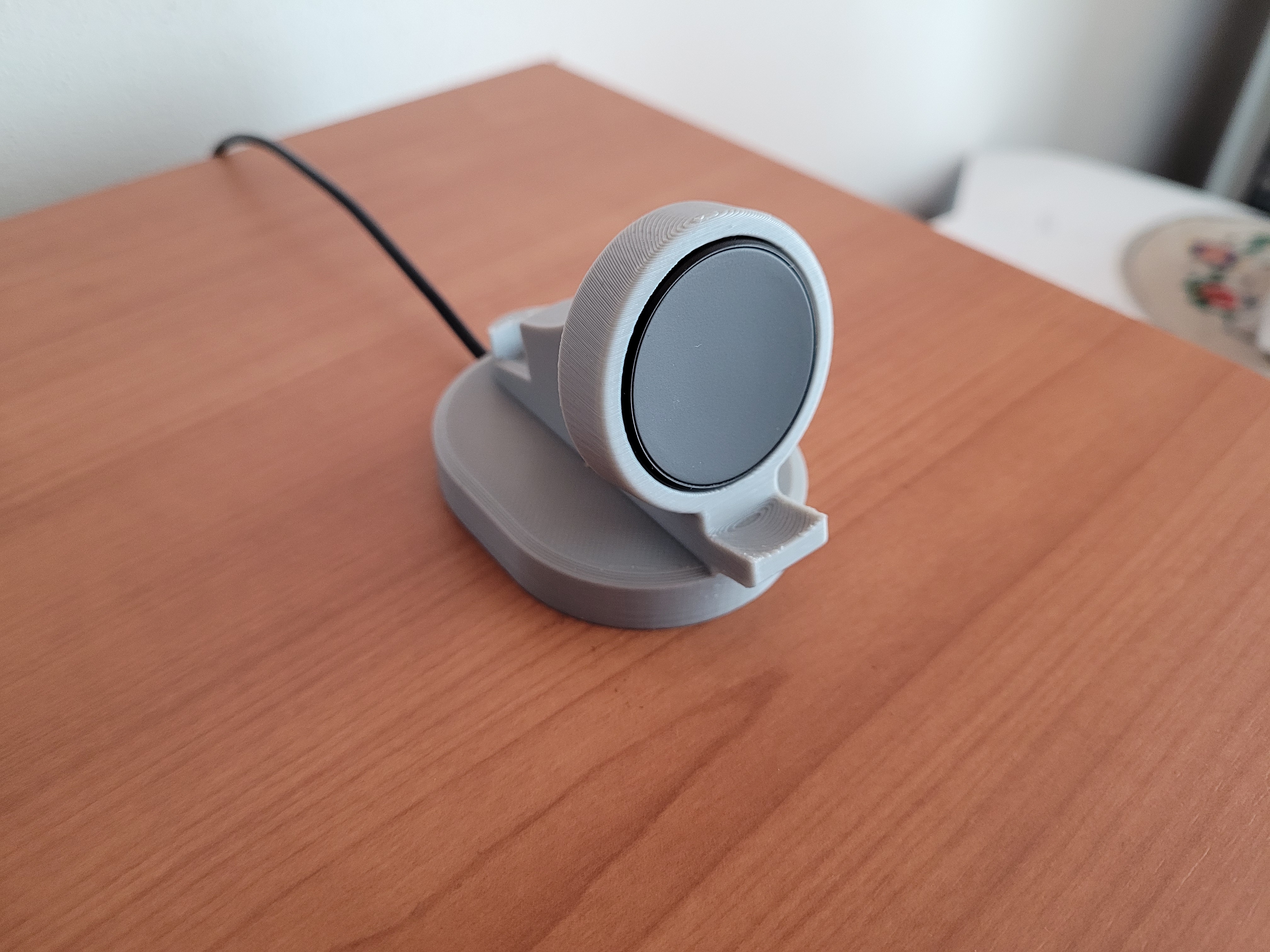 Samsung Galaxy Watch 4 charger stand