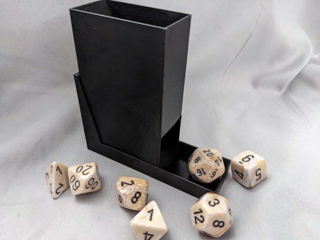 Parametric Pocket Dice Tower and Storage