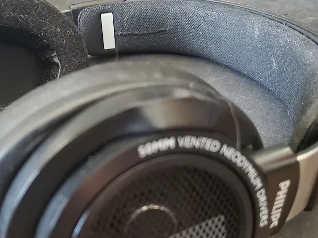 Philips SHP9500 Headphone Head Cushion Clip