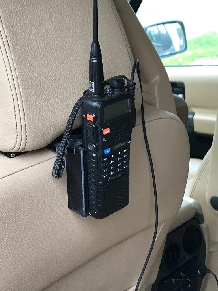 Land Rover LR3 BaoFeng UV-5R Mount by Eldron | Download free STL model ...