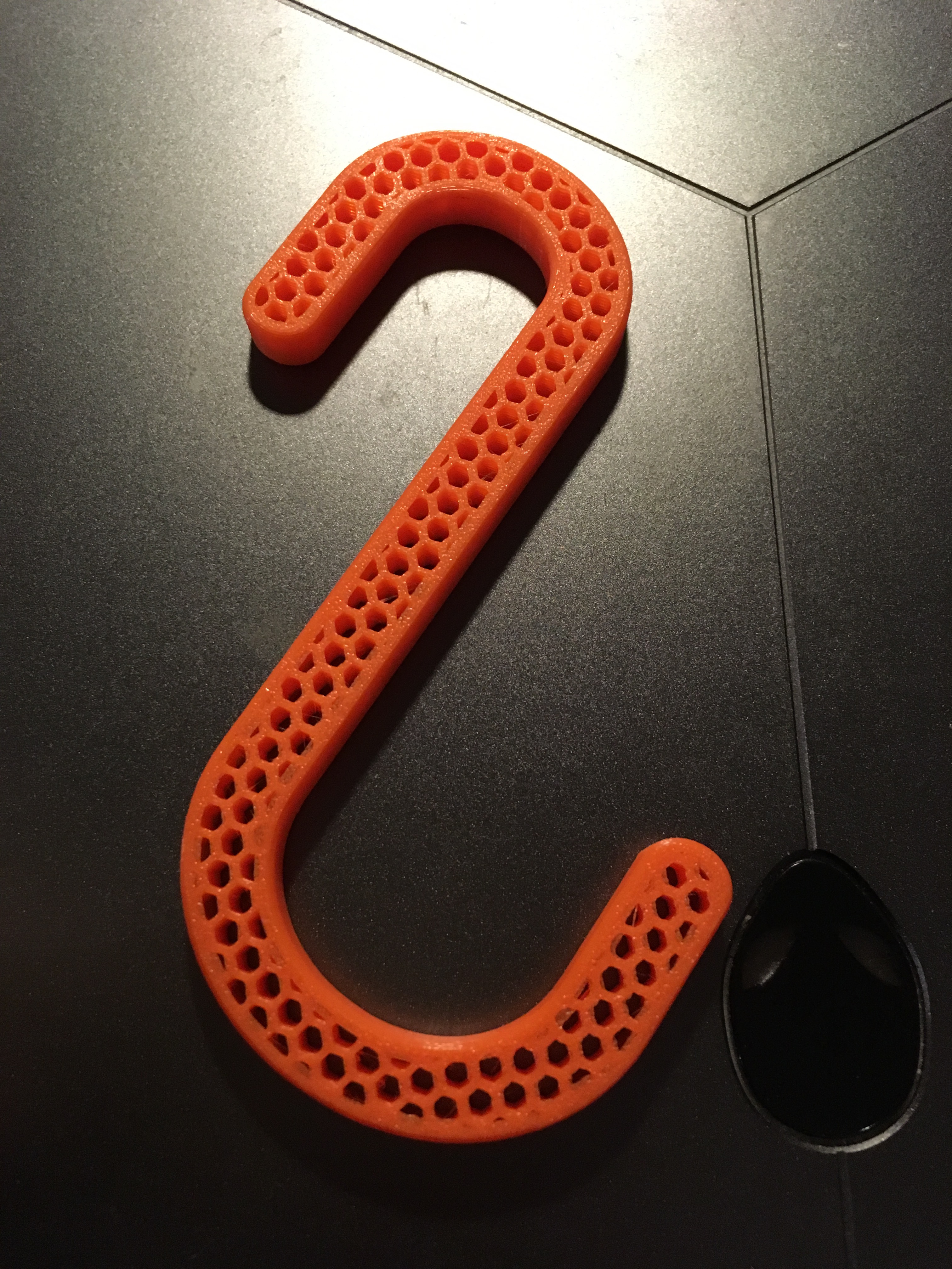S hook with honey-cone infill