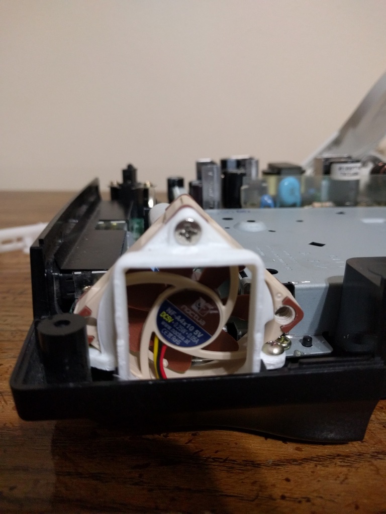 Dreamcast Noctua Fan Mod