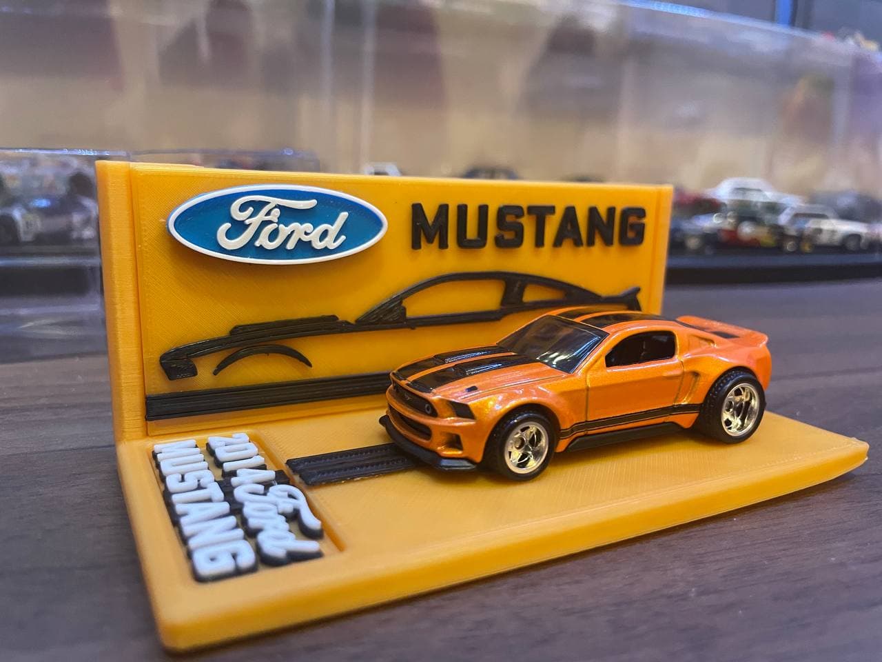 Hotwheels 2014 Ford Custom Mustang Display Base