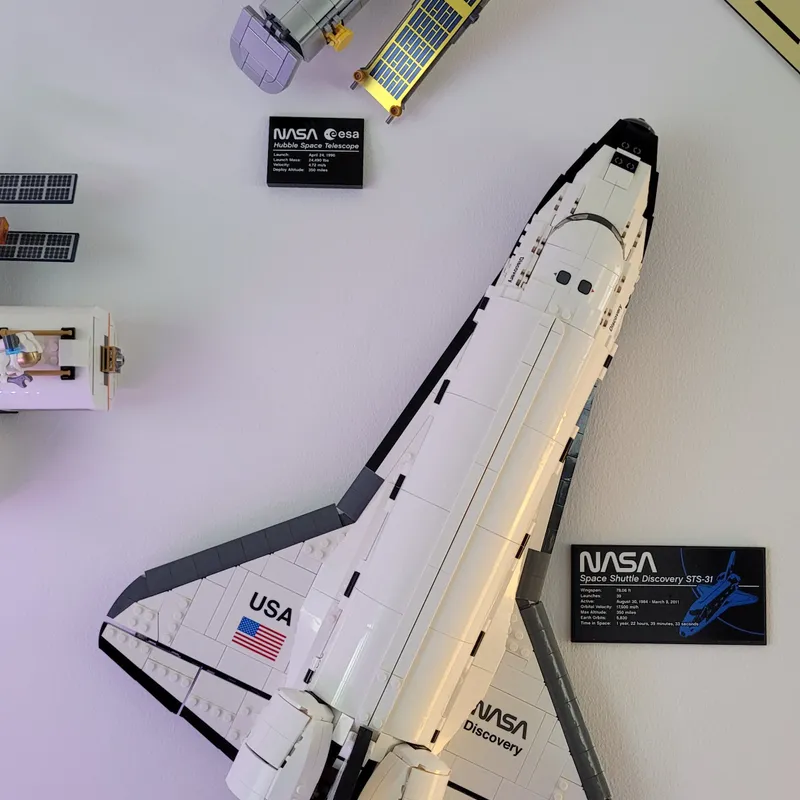 LEGO Discovery Space Shuttle (10283) wall mount by Yvrogne, Download free  STL model