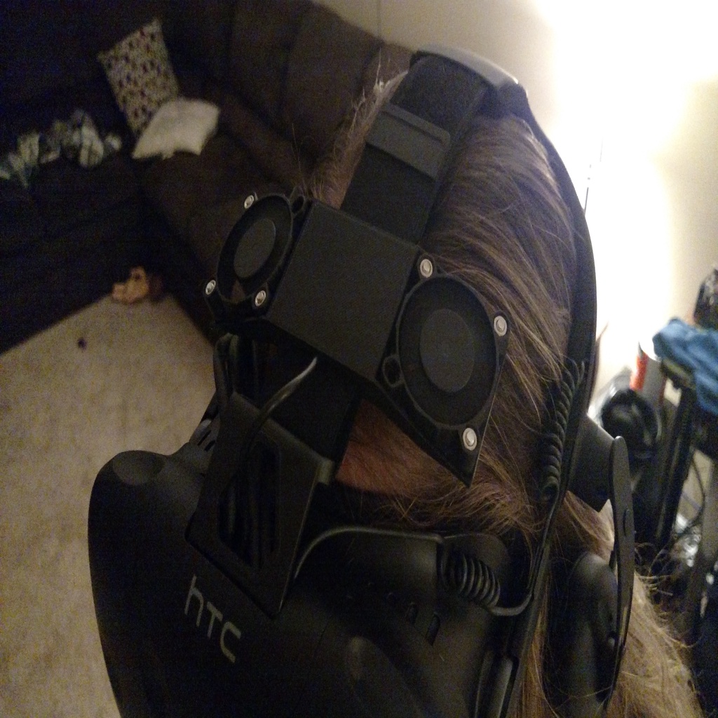 Vive Leaf - A VR headset cooler similar to Vive N' Chill