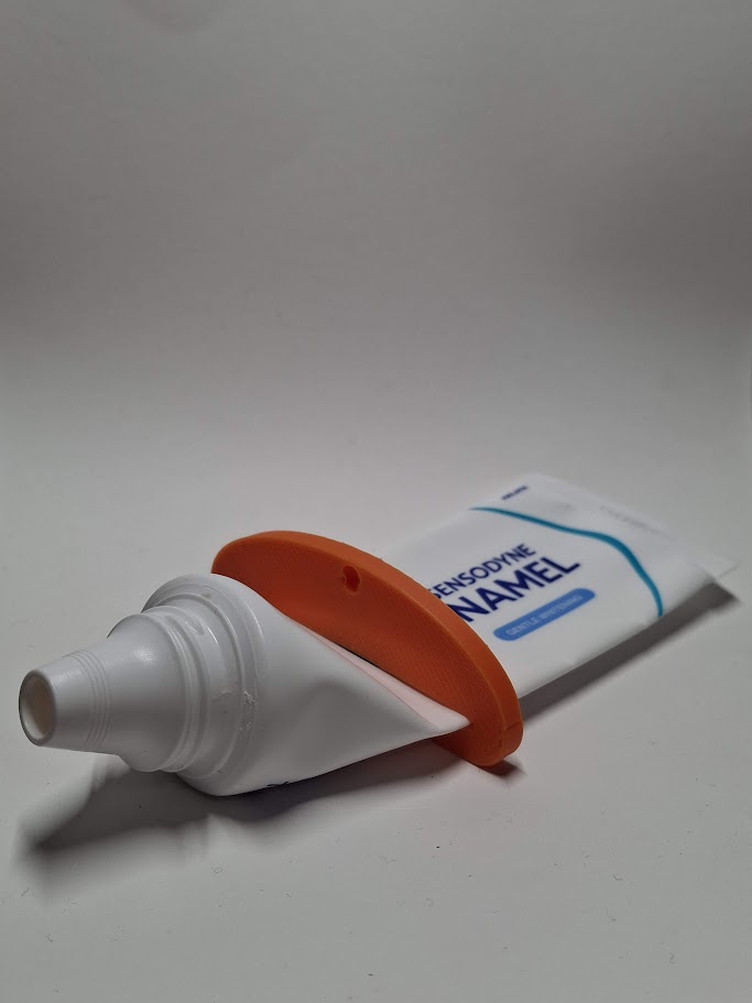 Miniatura 2 do modelo 3D Simple Toothpaste Tube Squeezer