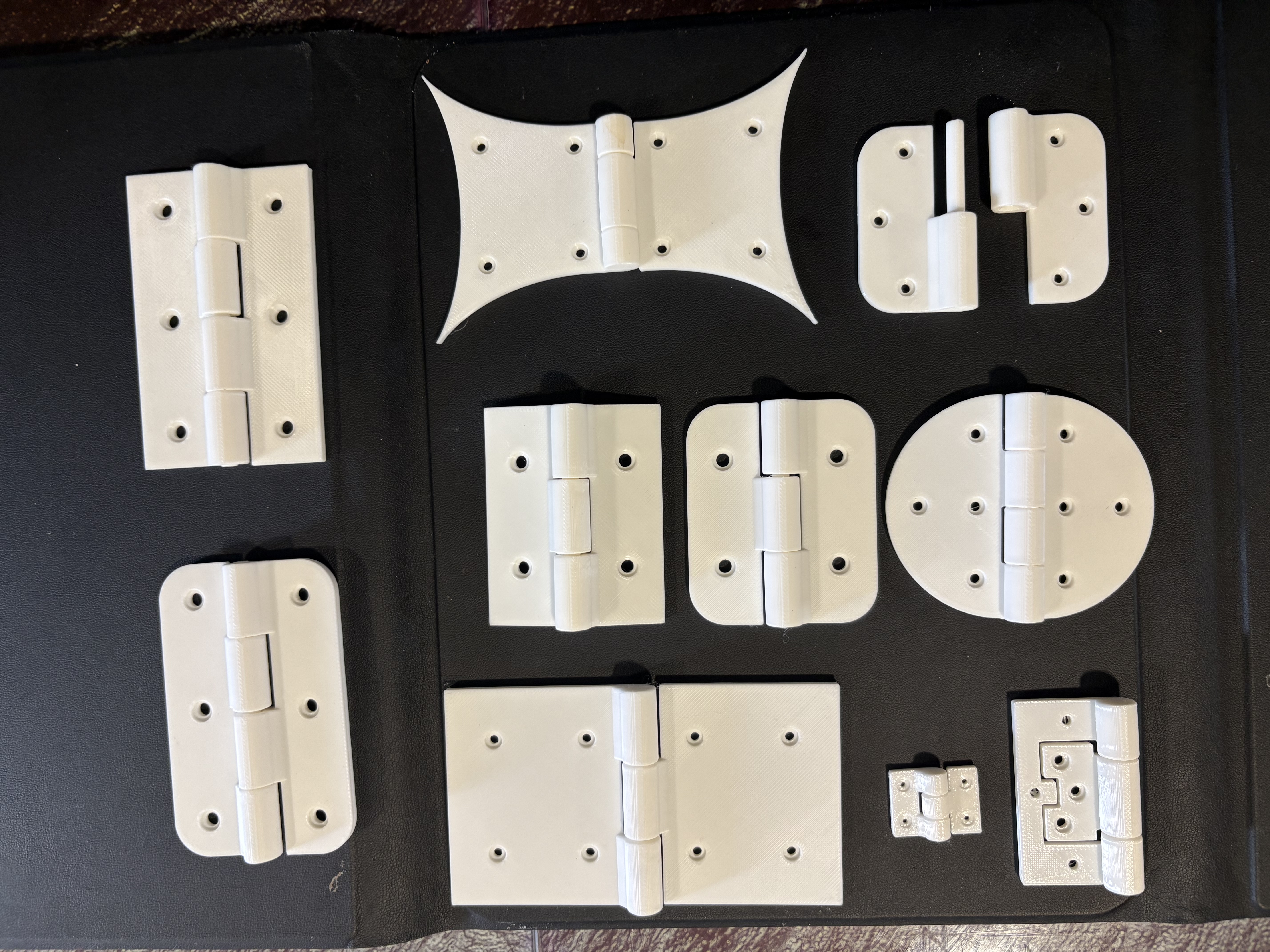 Miniatura 3 do modelo 3D Print In Place Hinges