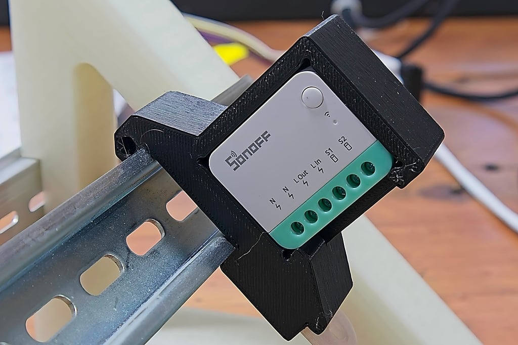 DIN rail mount for a Sanoff mini matter switch