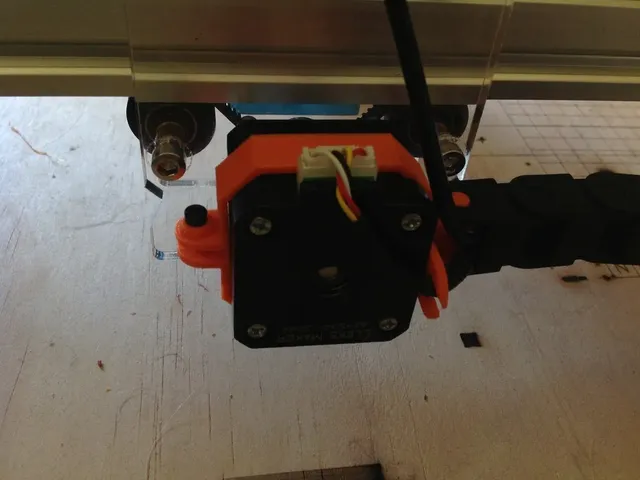 Nema 17 to 10.10 Cable chain mount