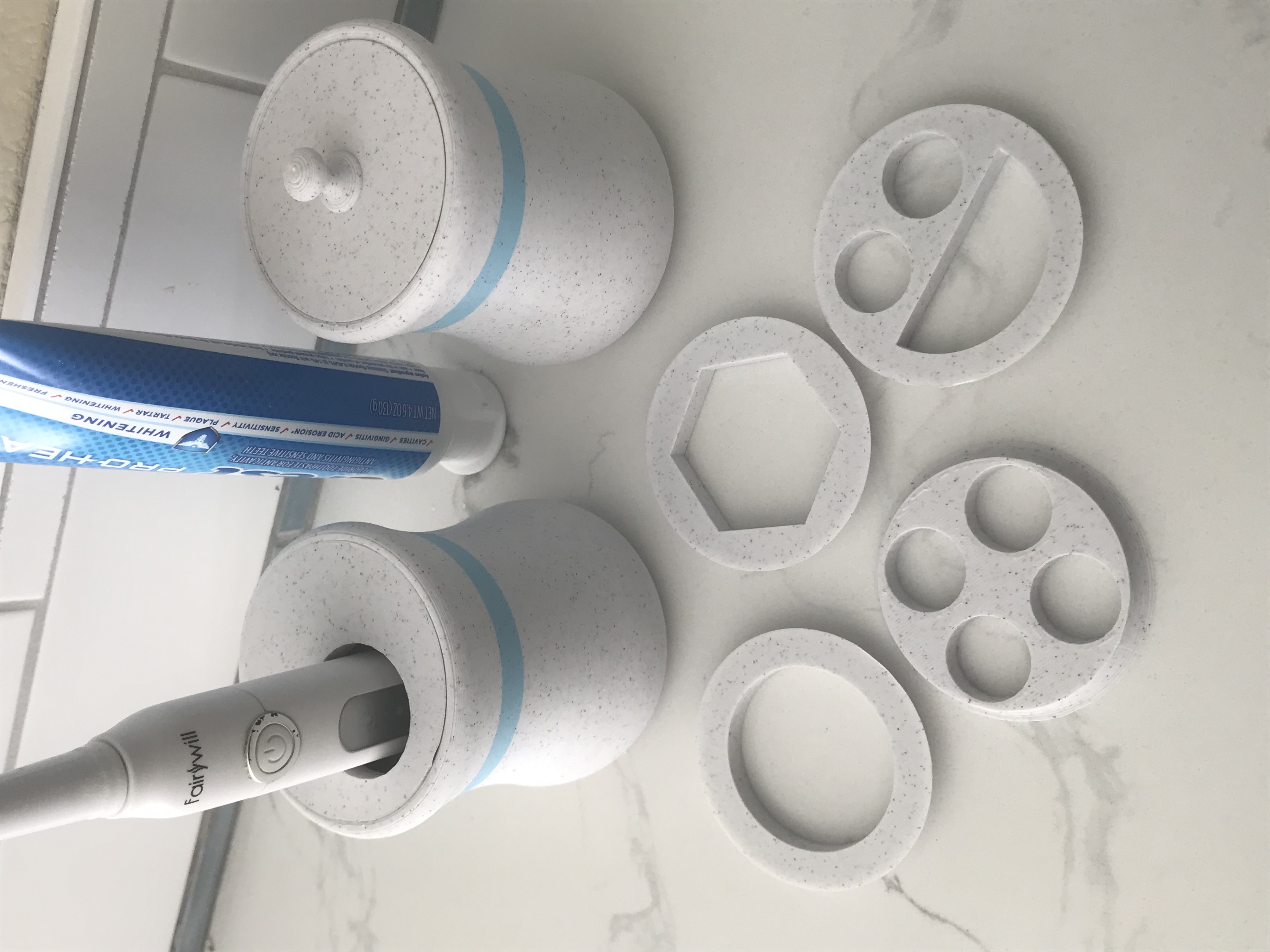 Toothbrush Holder with Different Lids by actualSIZE Download free STL