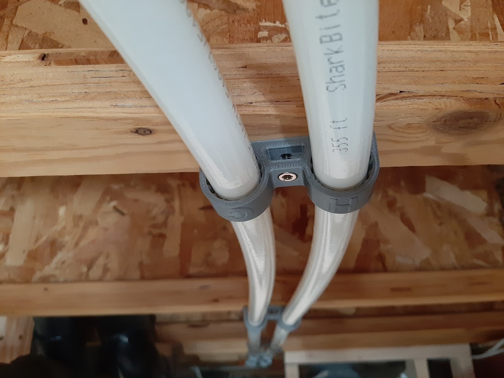 3/4" PEX tubing hanger / clamp