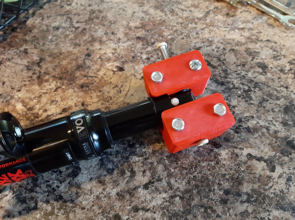 Bearing eyelet removal tool for Rocky Mountain Altitude / Instinct