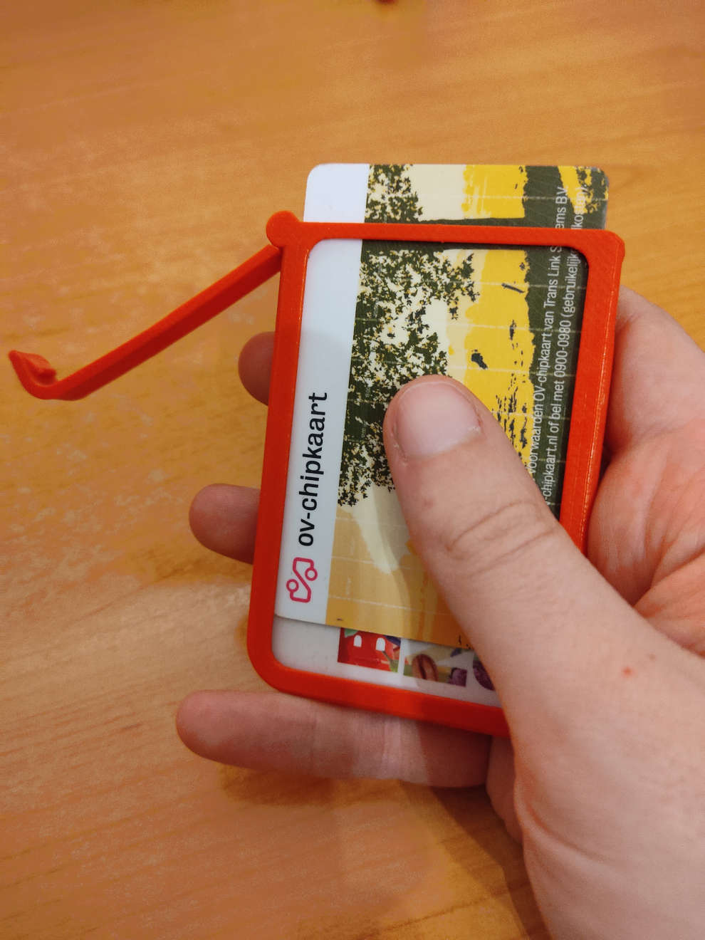 Snap-fit hinge wallet / card case